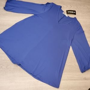 Doublju V neck, split 3/4 length bubble sleeve top